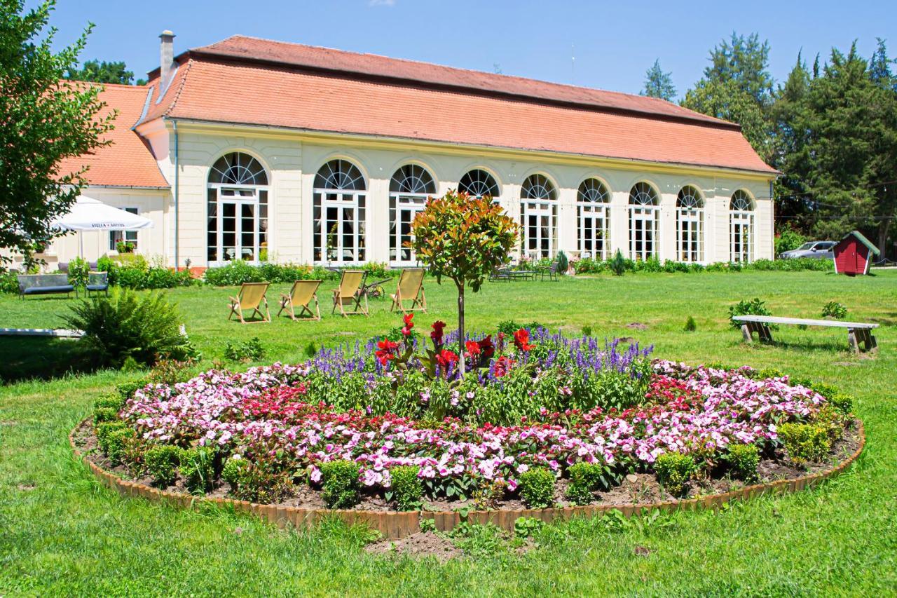 Vila Rozalia Garden Gate Avrig Esterno foto